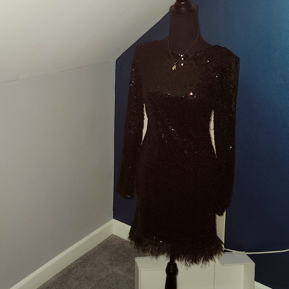NWT SEQUIN MINI 👗 DRESS